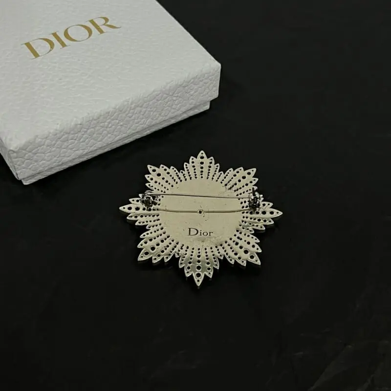 christian dior brooches pour femme s_12156424